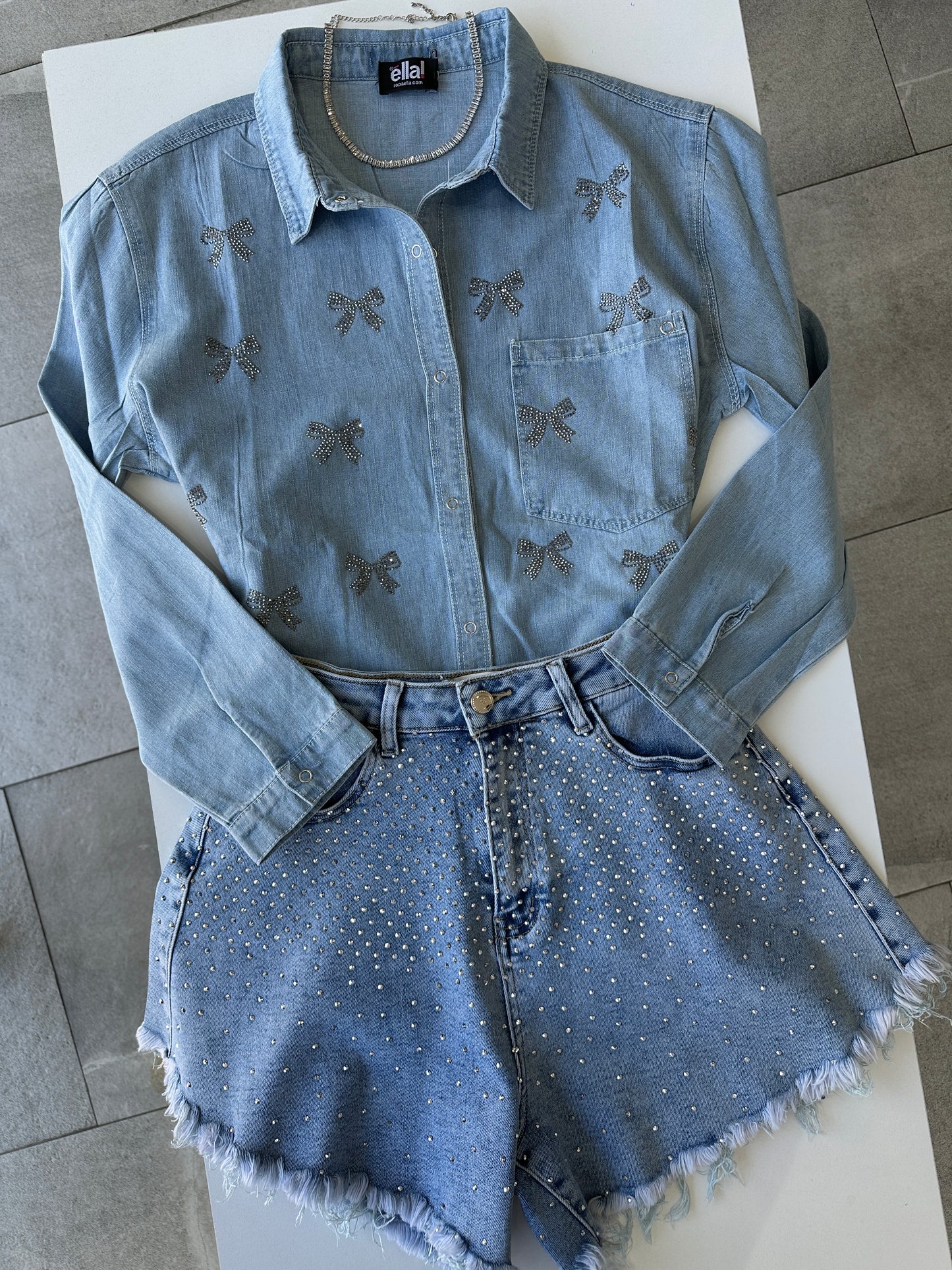 Camisa Mezclilla Moñitos