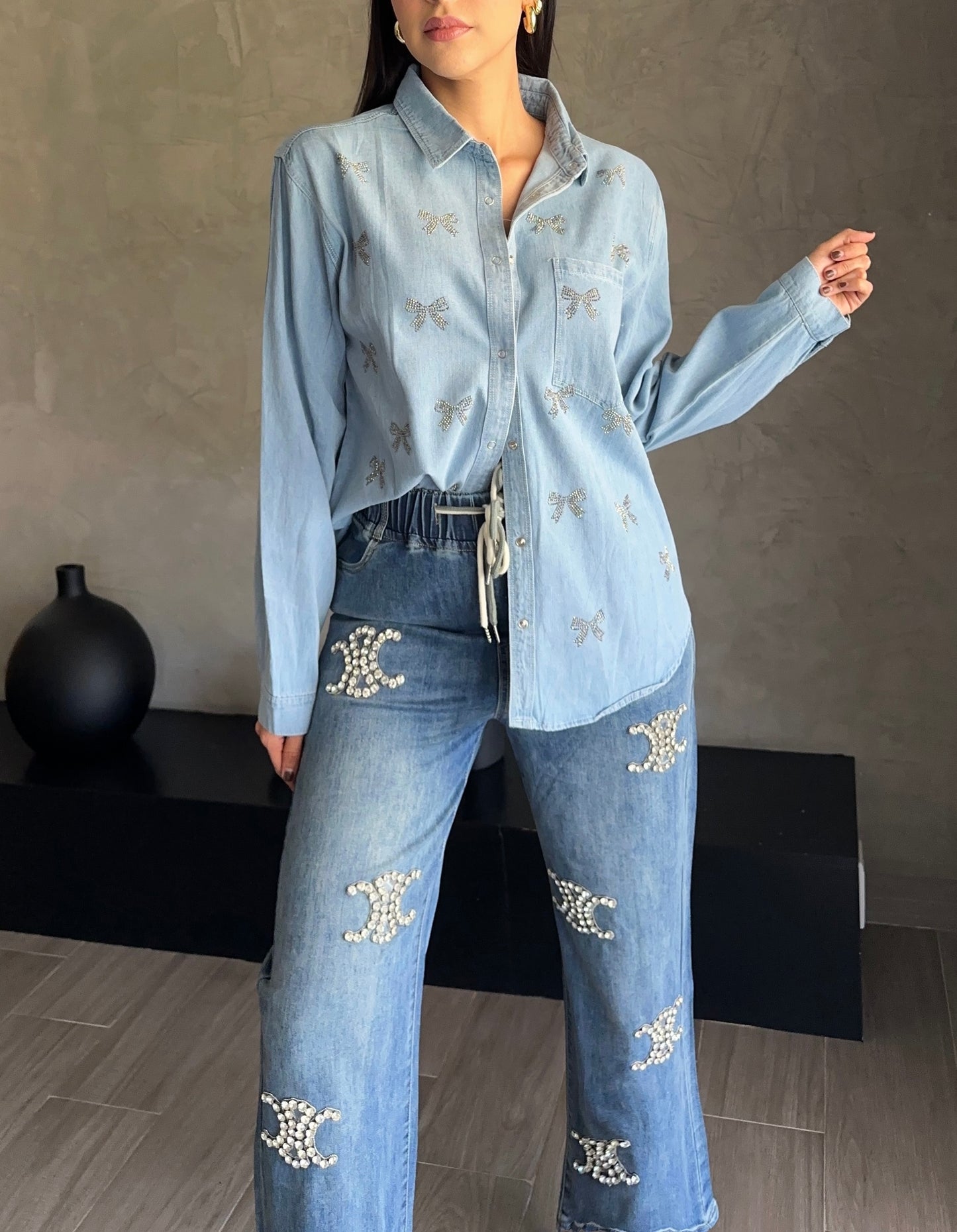 Jeans Logo Pedrería