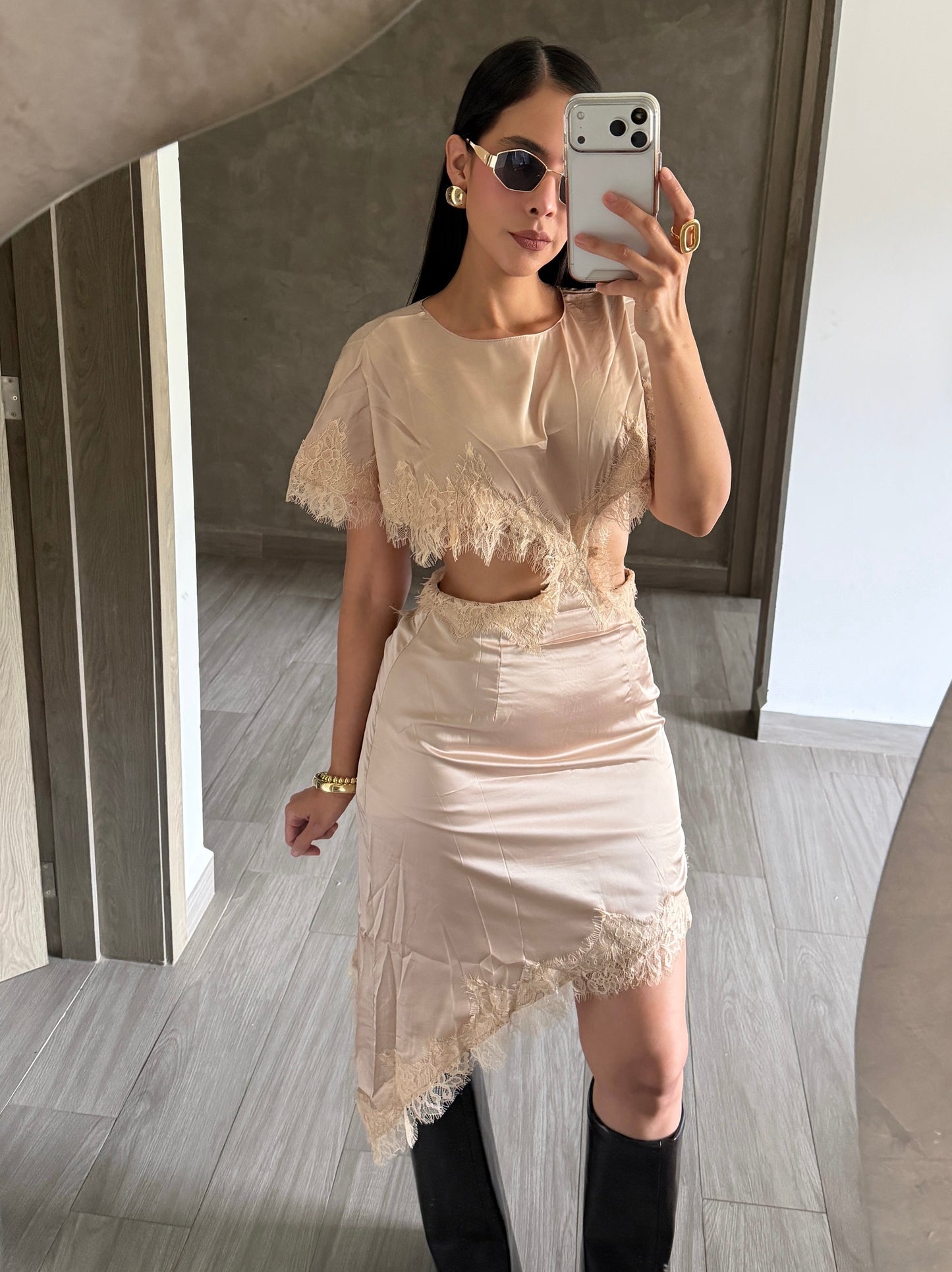 Vestido Beige Satinado