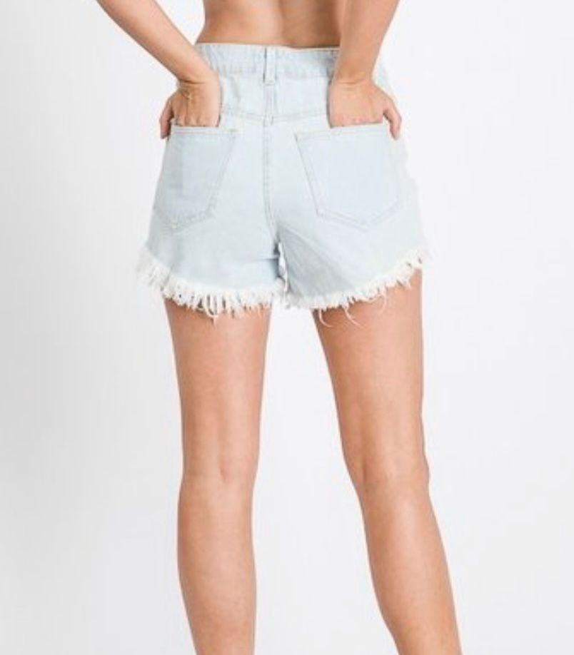 Short con Aplicación Mezclilla