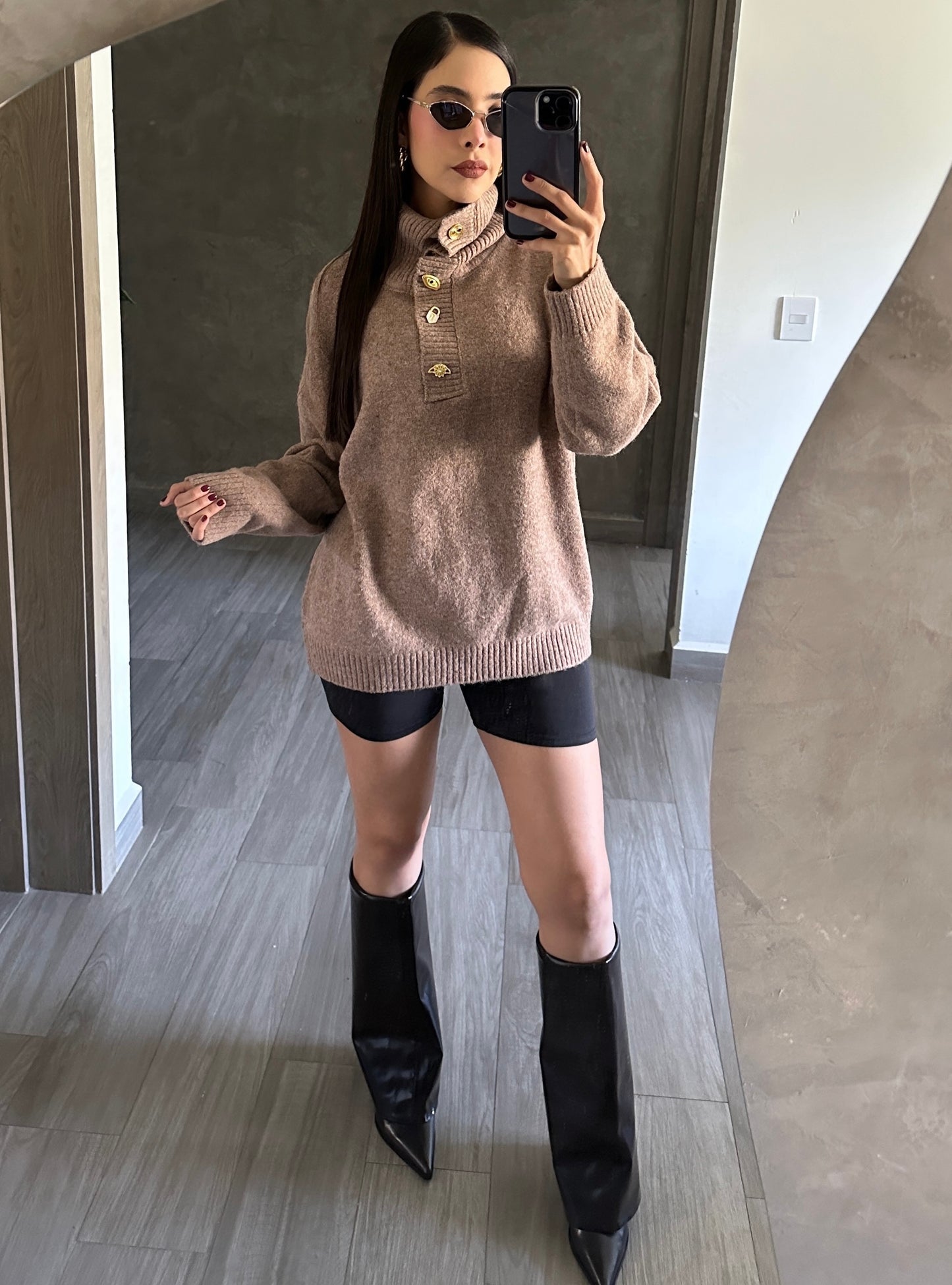 Button-down Collar Sweater