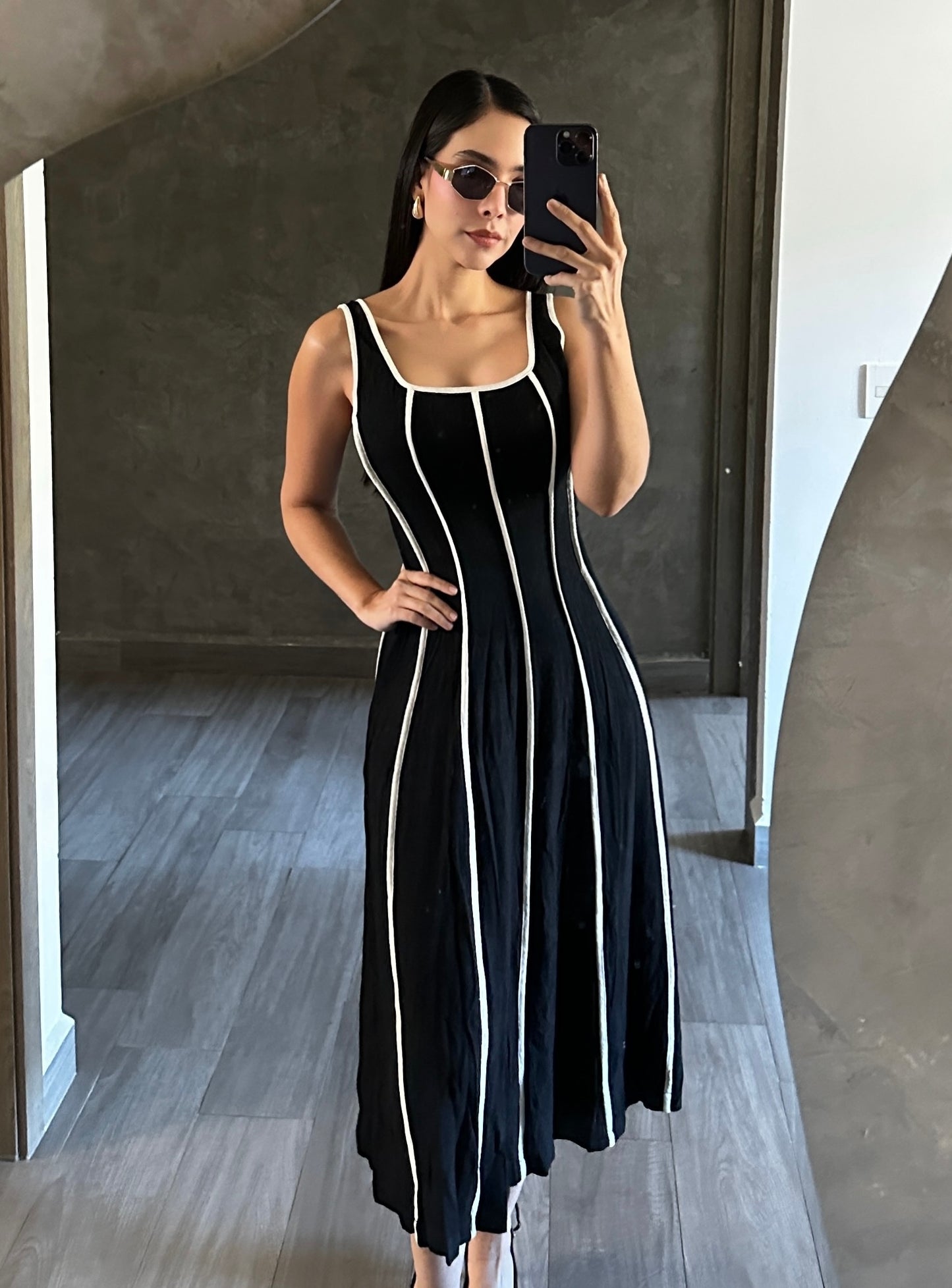 Vestido líneas Blancas
