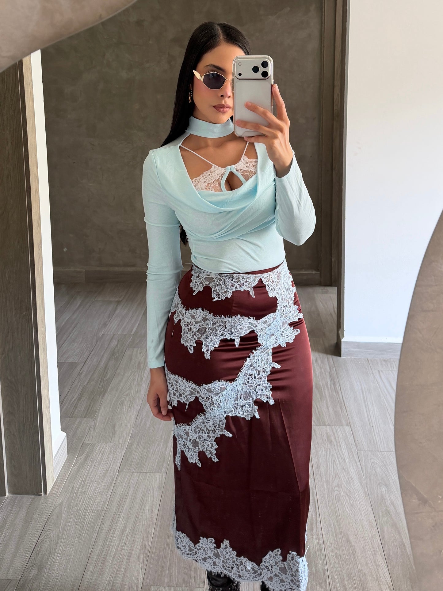 Blusa Azul Con Encaje